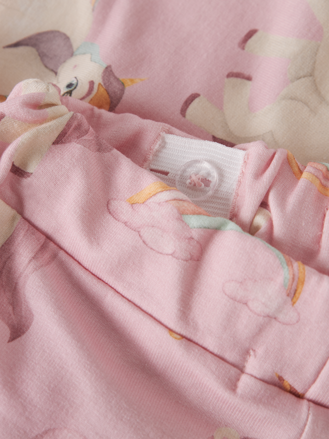 model_shot-front_full